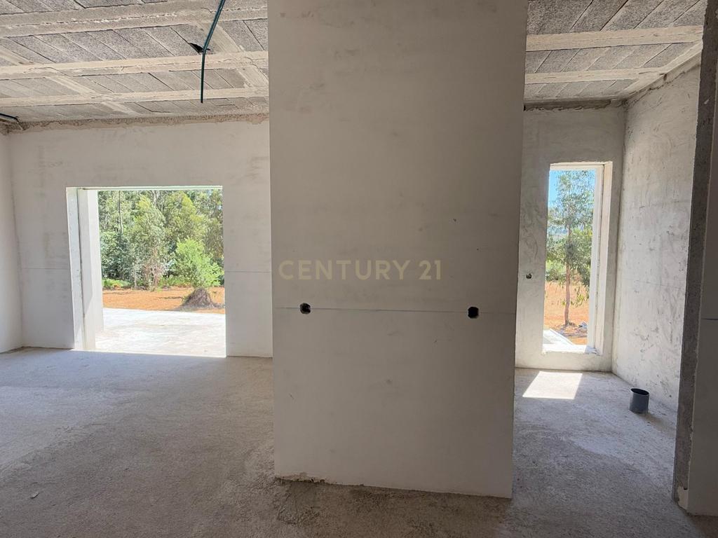 Moradia Geminada Chave na Mão – Fase Final de Construção! - Image 28