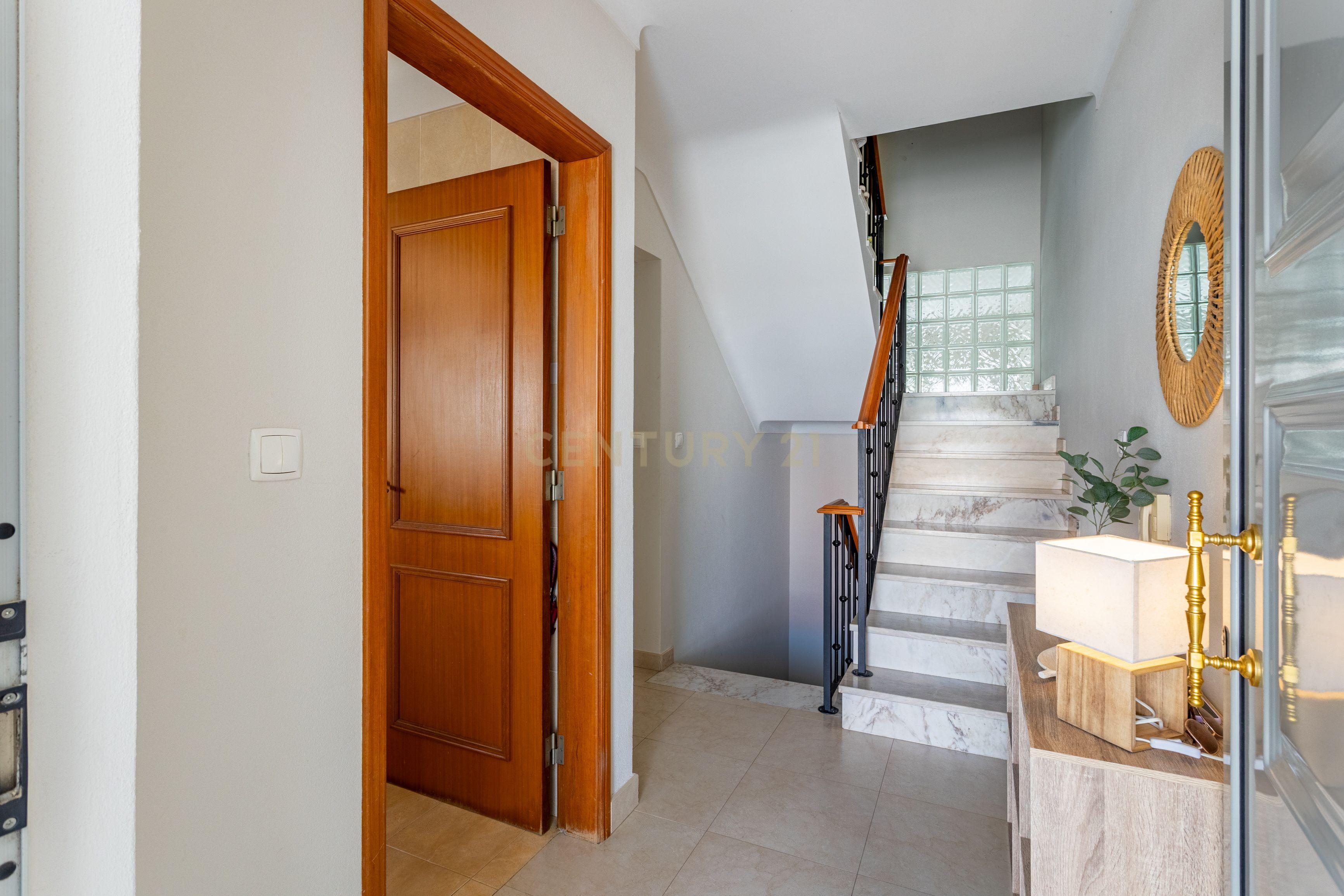 Moradia T3 em Palmela com Vista Panorâmica - Image 6
