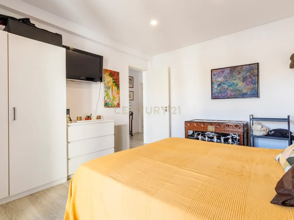 Moradia T4 como nova com piscina na Marisol em Lote de 500m² - Image 82