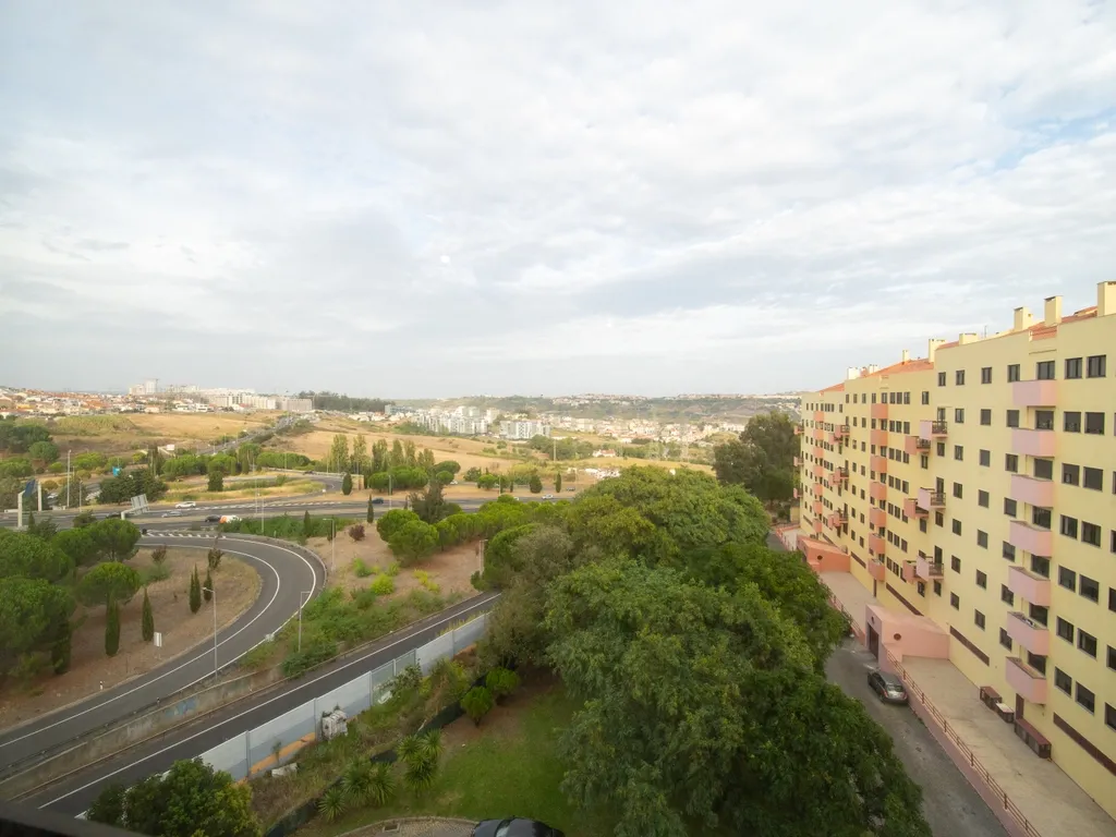 Apartamento T3 em Odivelas com Garagem e Elevador - Image 55