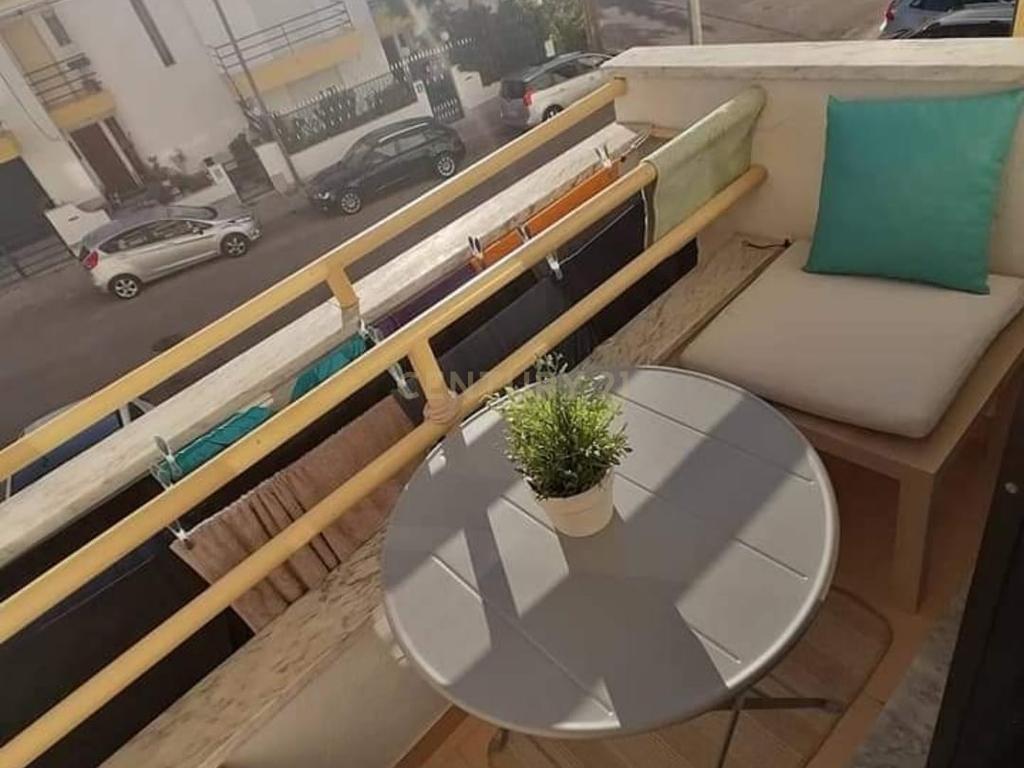 Apartamento T2 renovado em Feijó, Almada - Image 11