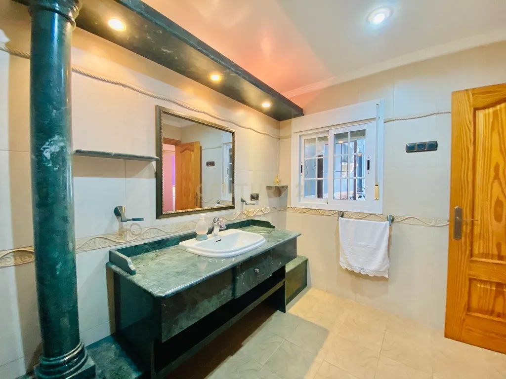 🏡 Moradia em La Loma – El Ejido - Image 18