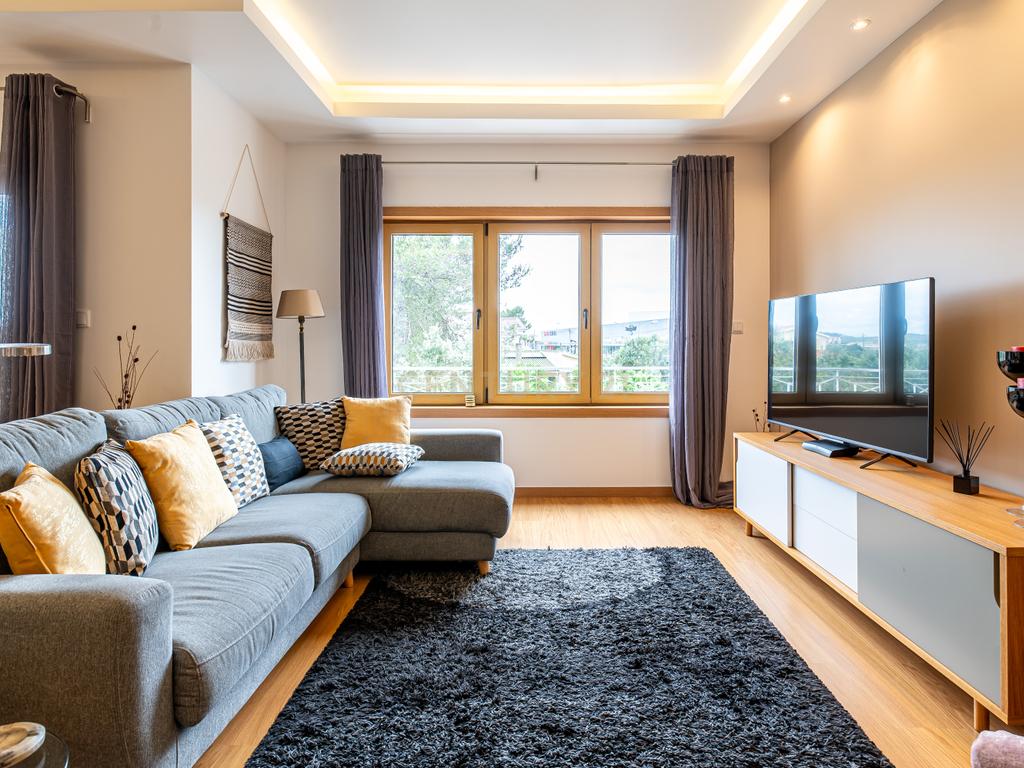Apartamento T3+1 com Sótão de 100m² na Abrunheira – Oportunidade Única!   - Image 4