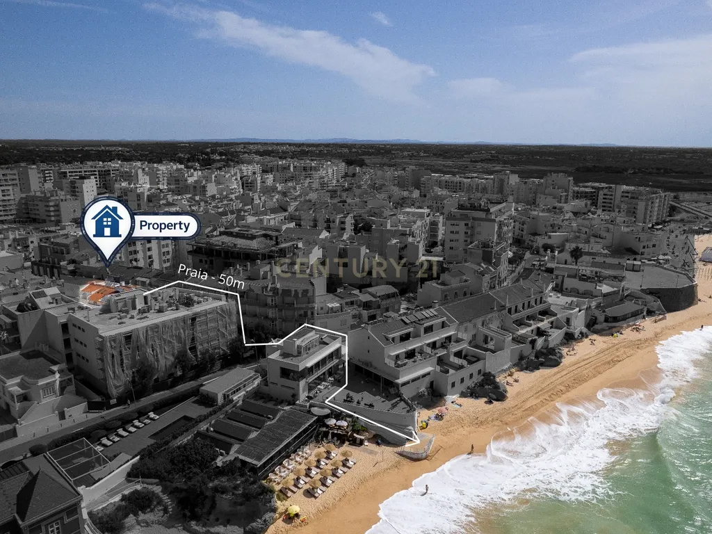 T3 Renovado a 50 Metros da Praia em Armação de Pêra - Image 28