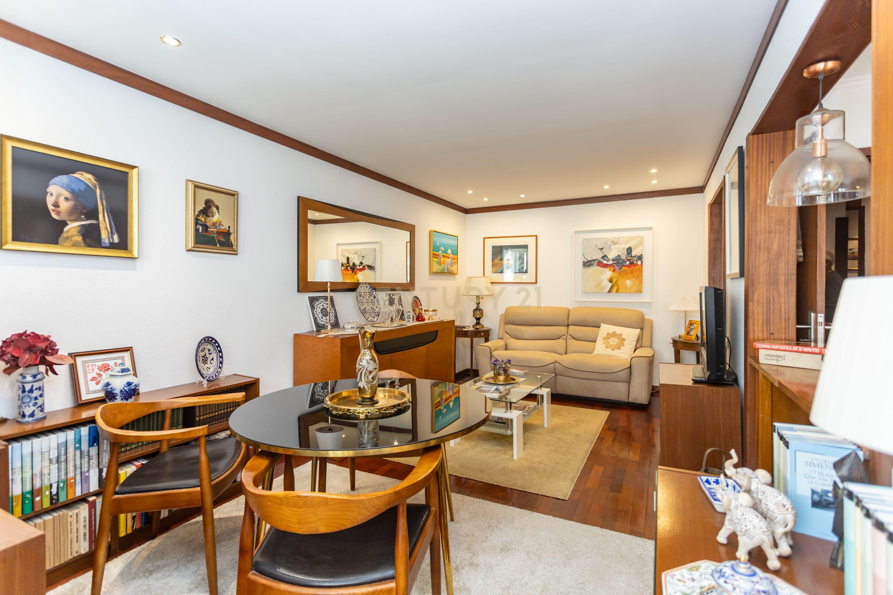 Fotografia 3 de Apartamento T3 em Corroios – Junto à Estação Fertagus