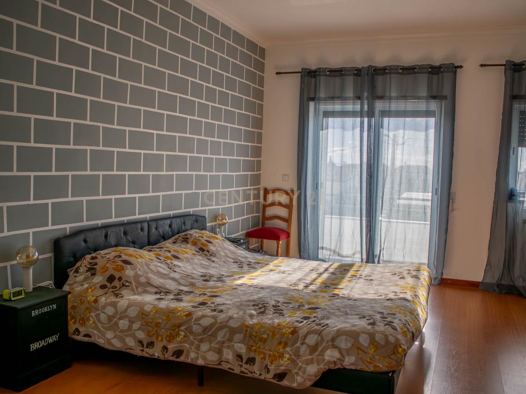 Moradia T5 Vila Nova Foz Côa - Image 18