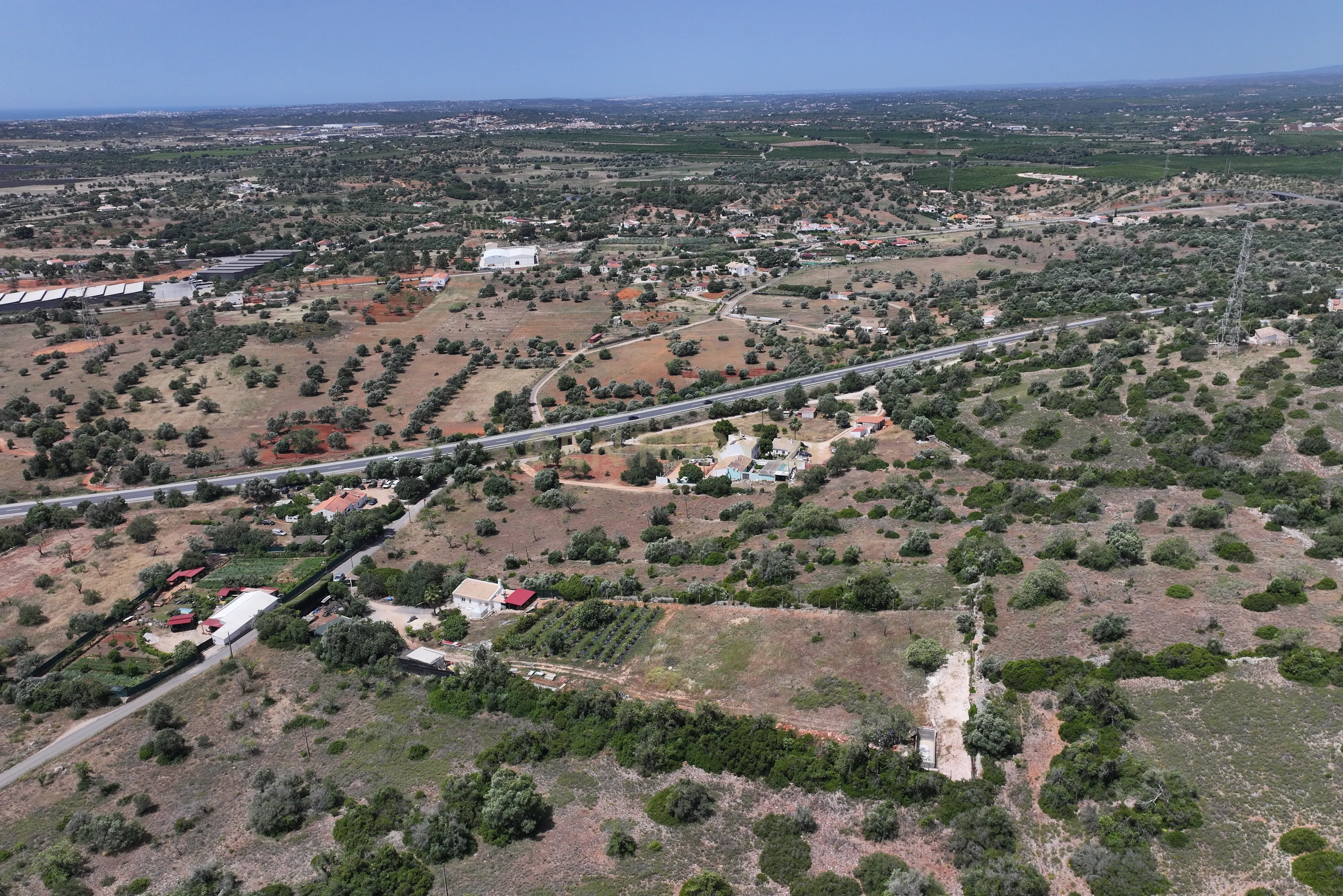 Fotografia 7 de Terreno rústico localizado em Gateiras em Tunes, com uma área total de 14880m².