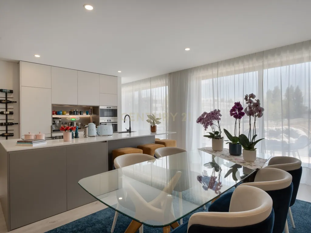 Luxuoso Apartamento Novo com Vista Parque em Lousada - Image 7