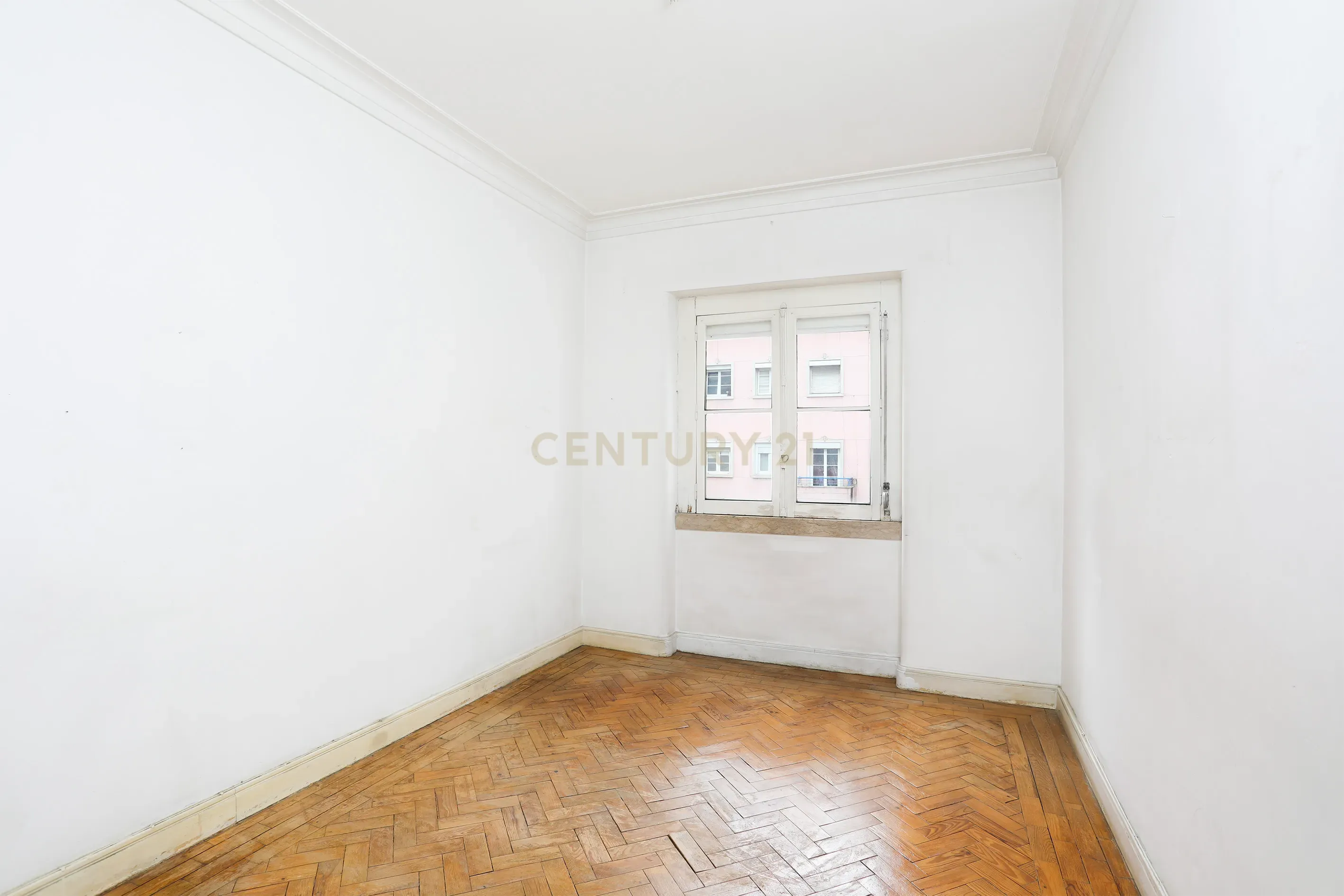 T2 | Entrecampos | 3º Andar com Elevador | 450.000€ - Image 10