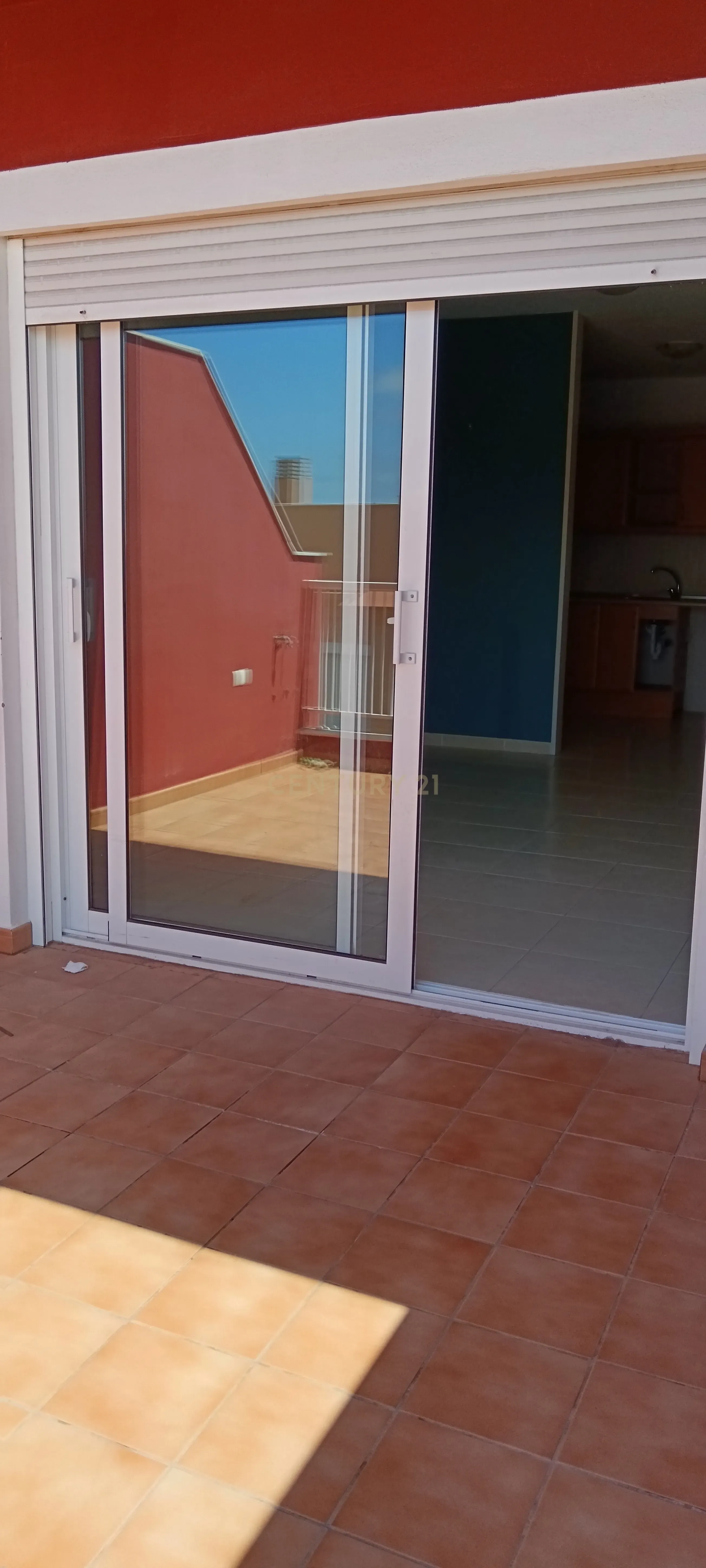- Image 3