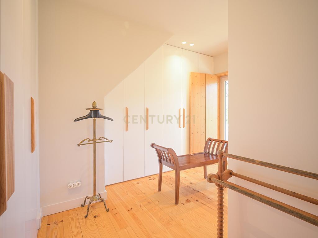 Moradia T5 de Luxo na Aldeia de Juzo – Cascais - Image 33