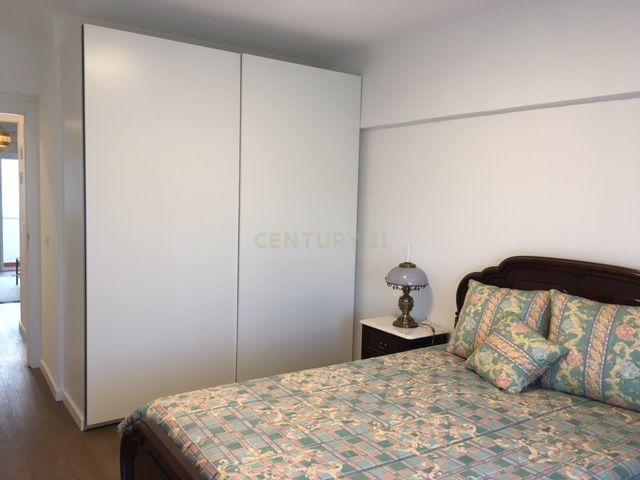 Apartamento T1 mobilado, para arrendar em Costa de Caparica, Almada - Image 4