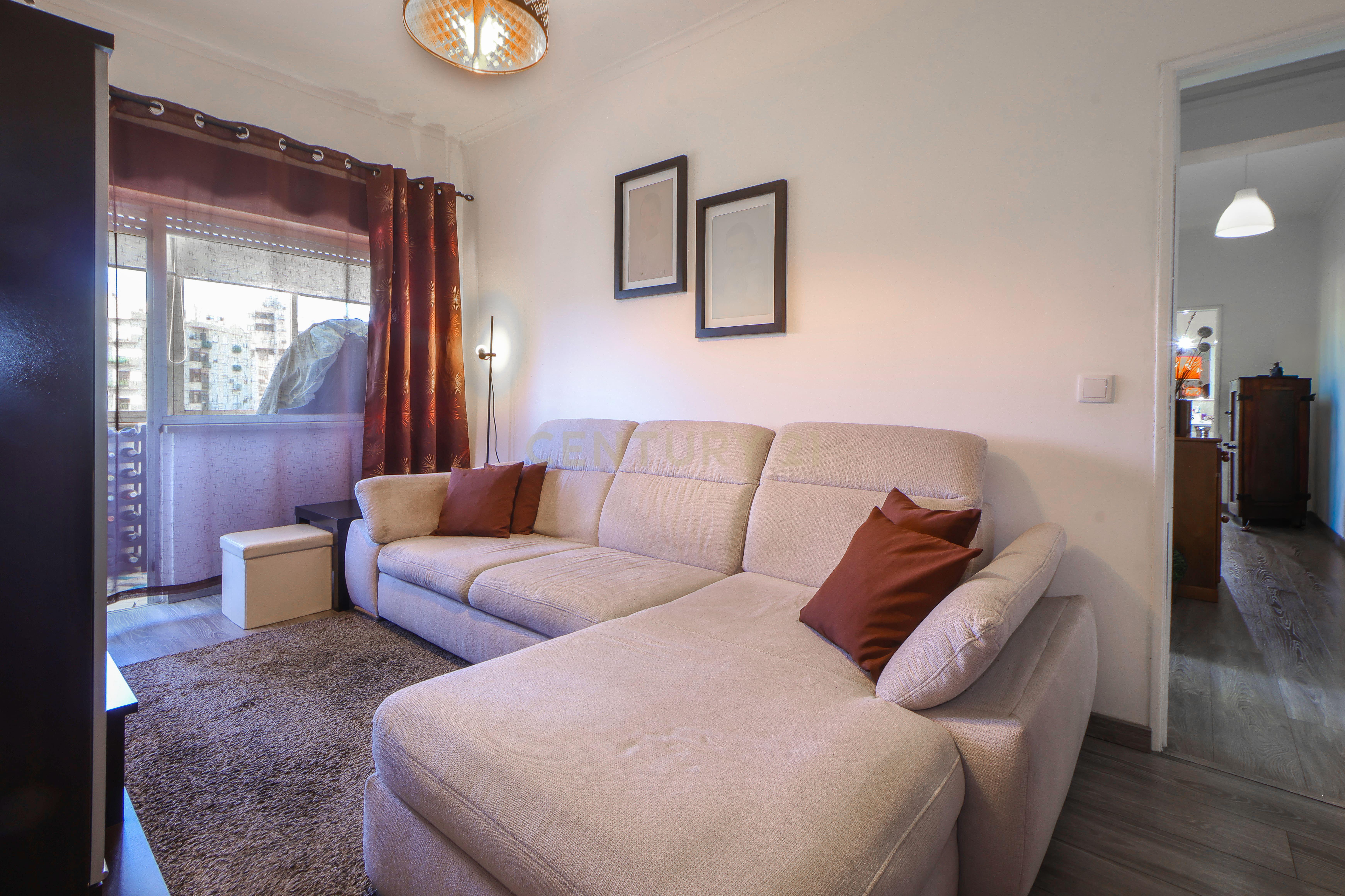 Fotografia 6 de Apartamento T2 em zona central inserido em prédio com 2 elevadores | Praceta da Meia Laranja, Setúbal