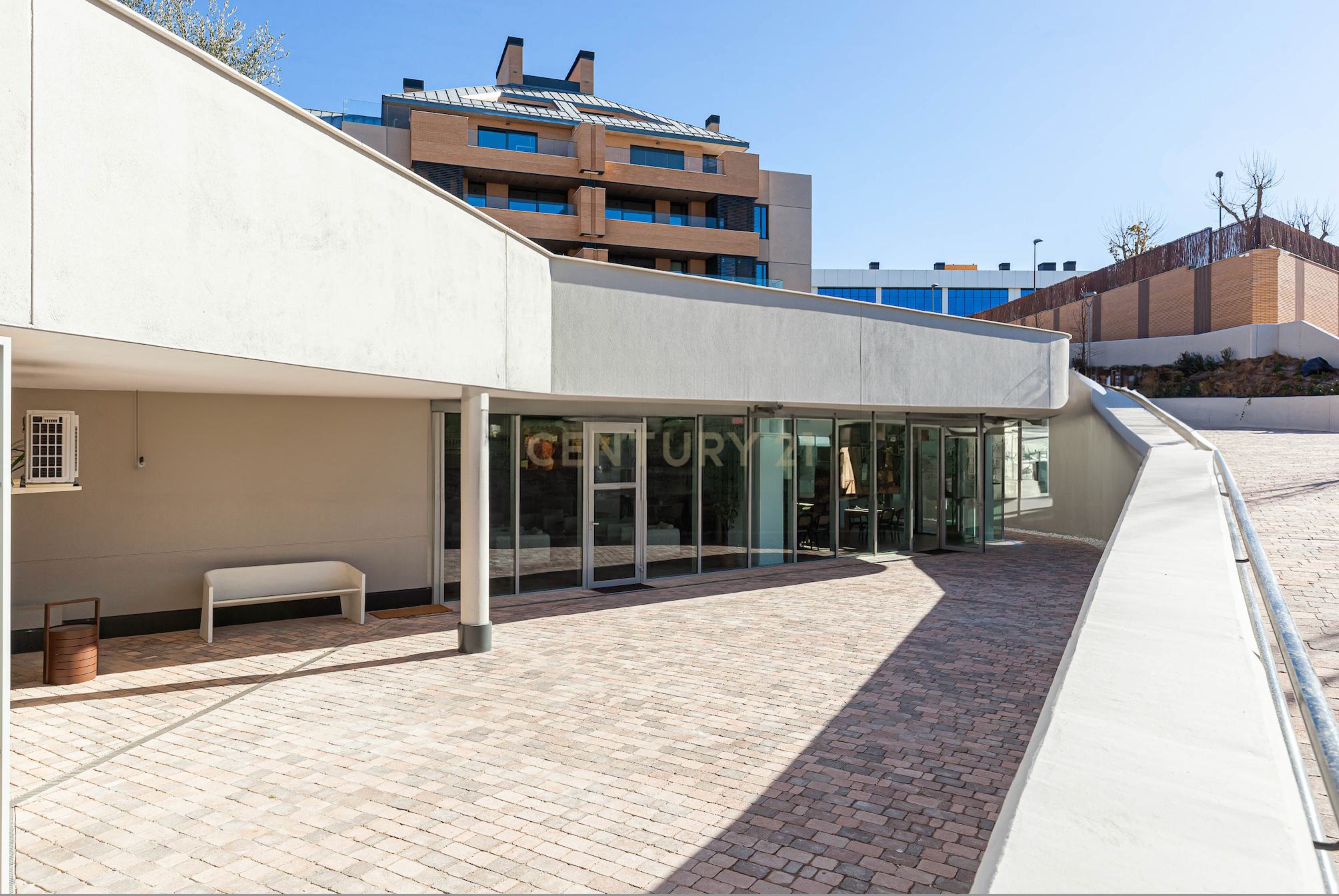 - Image 5