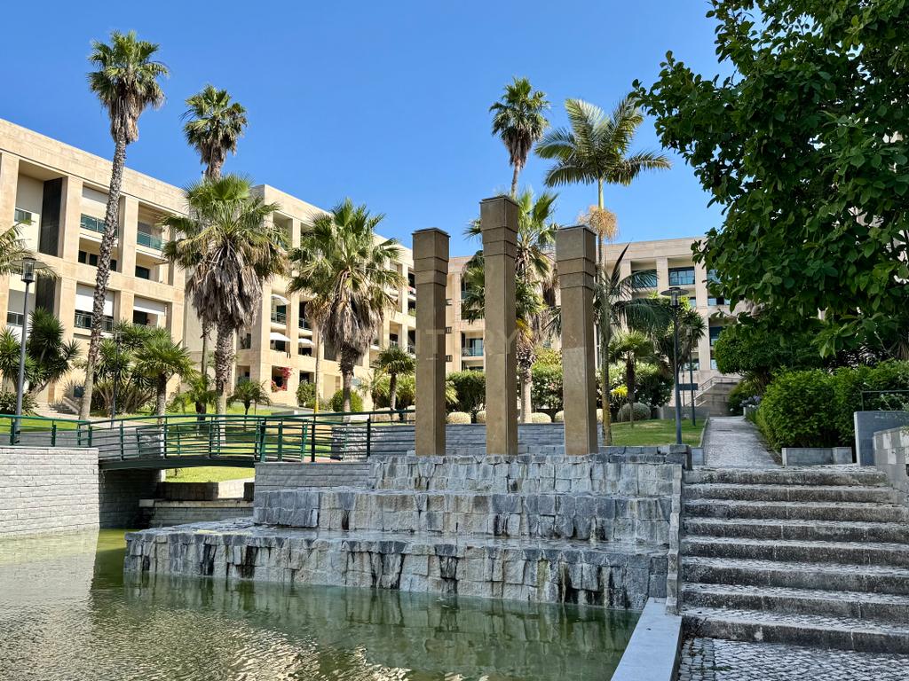 Apartamento T1 com segurança privada, piscina, garagem e arrecadação no condomínio Villa Restelo, Belém. Para Arrendar! - Image 28