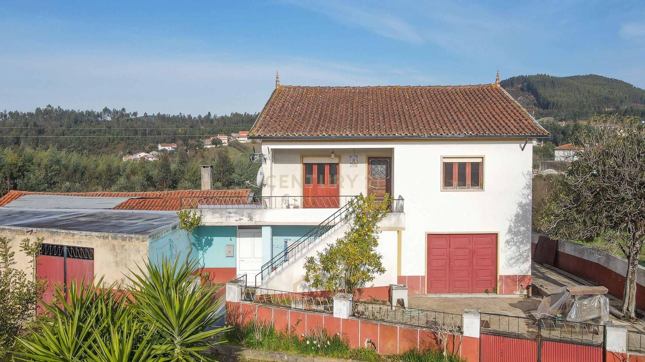 Moradia T3 Serpins, Lousã - Image 14