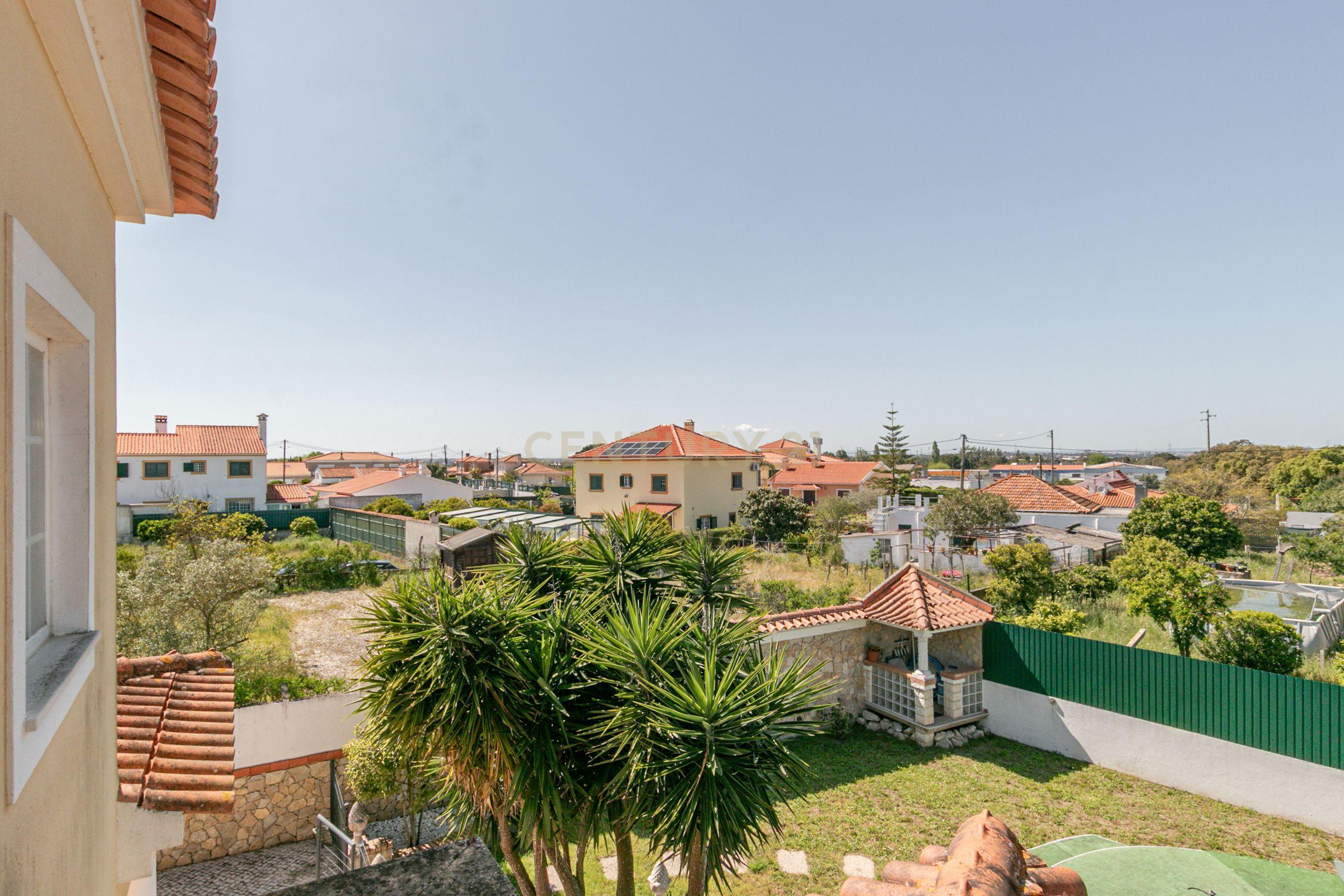 Moradia Rural T4 com Piscina e Jardim — Entre Setúbal e Lisboa - Image 25