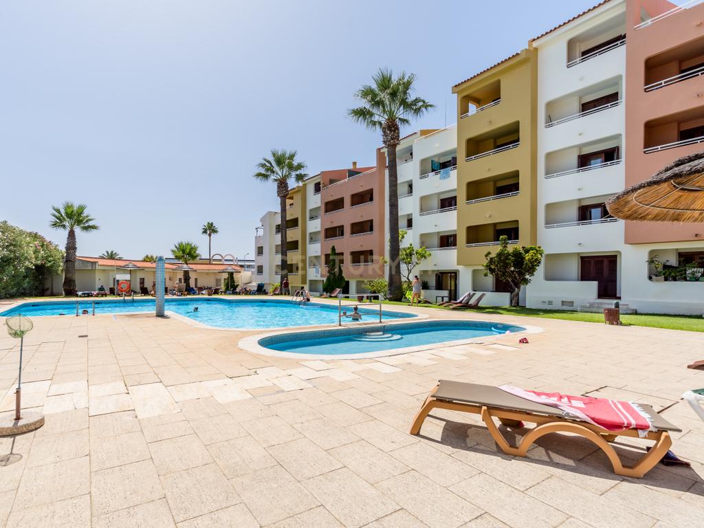 T1 com varanda virada para o jardim e piscina | Quinta da Bela Vista, Albufeira - Image 20