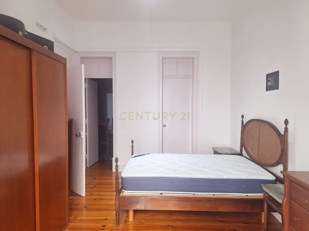 Apartamento T3 para Arrendamento em Campolide - Image 19