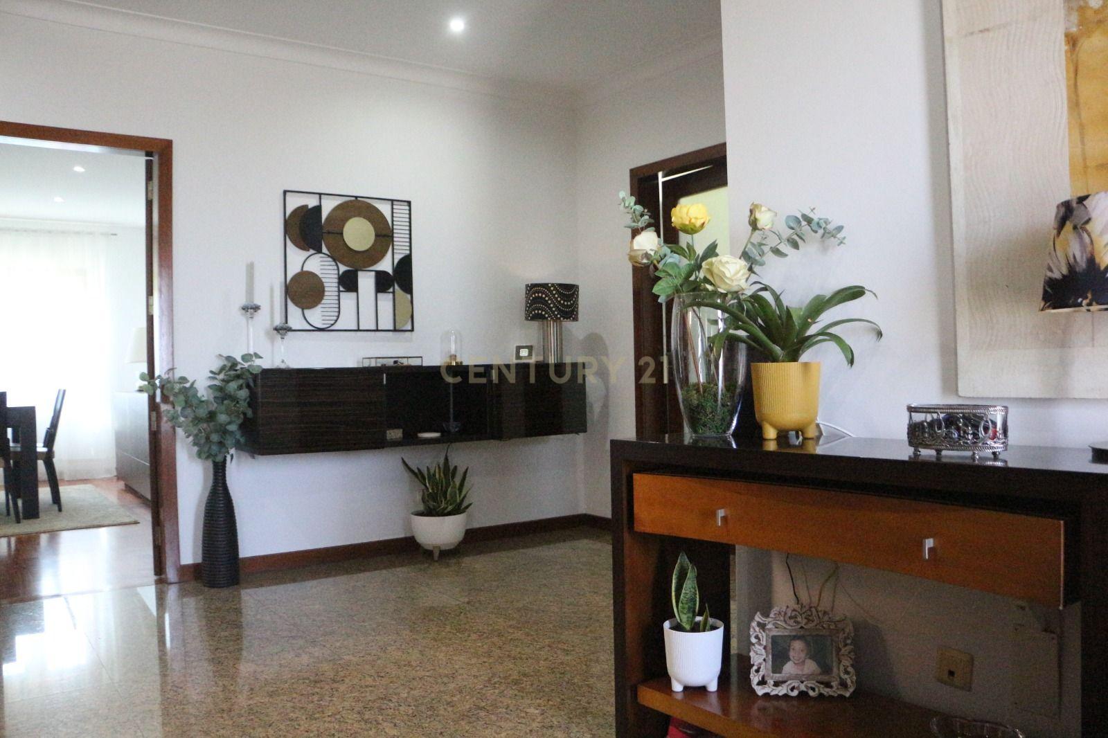 Moradia T5 em Casais Novos, Penafiel- Onde os sonhos em família ganham vida - Image 5