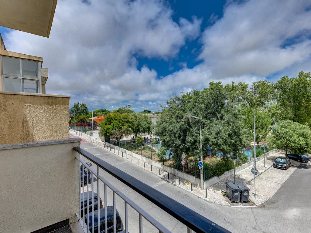 Apartamento T3 em Cascais com Luz Natural e Boa Localização - Image 15