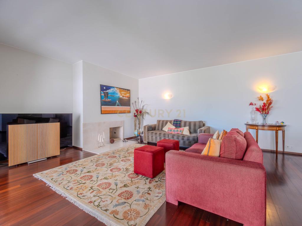 Apartamento T5 na zona do Aviz - Porto - Image 1