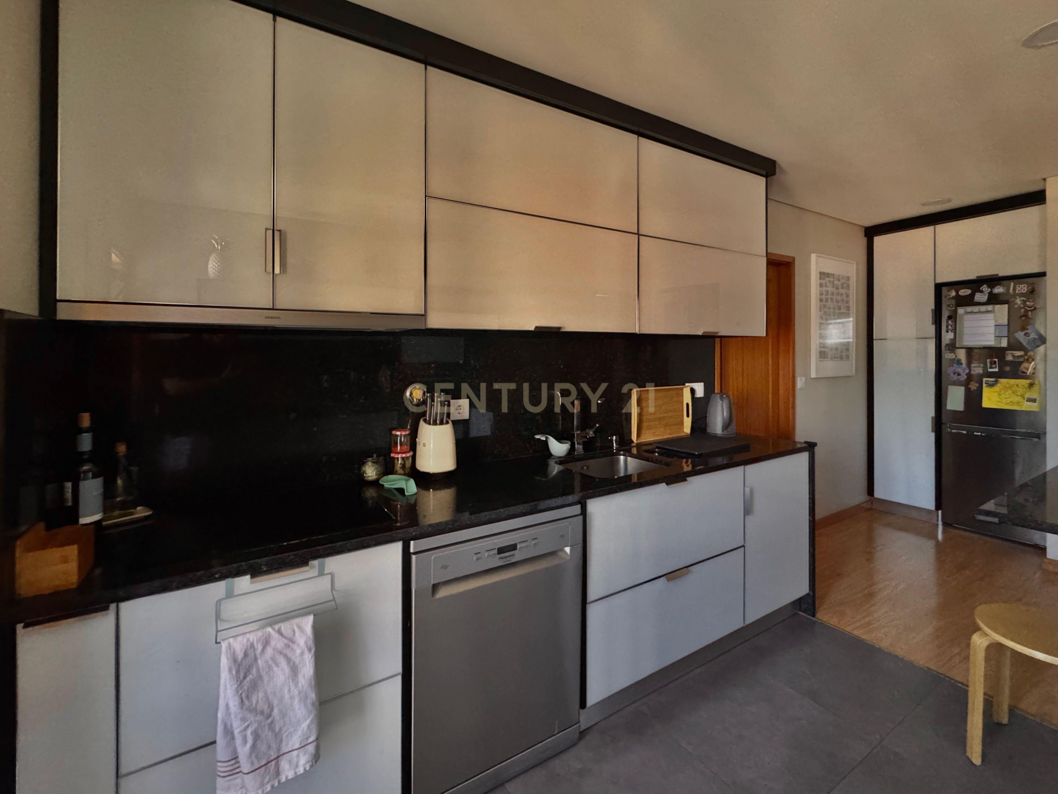 Apartamento T4 à venda em Santo Tirso, Couto (Santa Cristina e São Miguel) e Burgães, Santo Tirso — foto 5