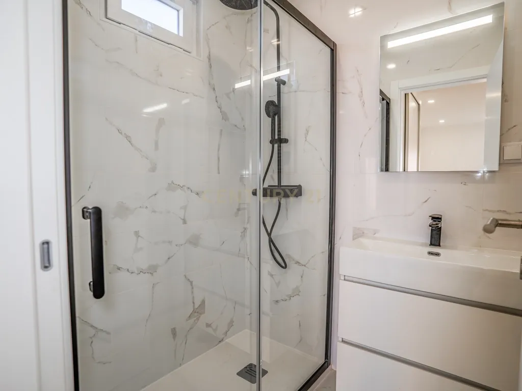 Apartamento T3 Totalmente Renovado | Centro de Caldas da Rainha - Image 28