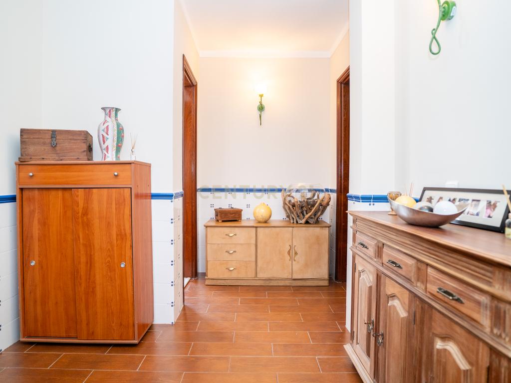 🏡 Moradia T4 Impecável em Olho Marinho – a poucos minutos de Peniche! - Image 53