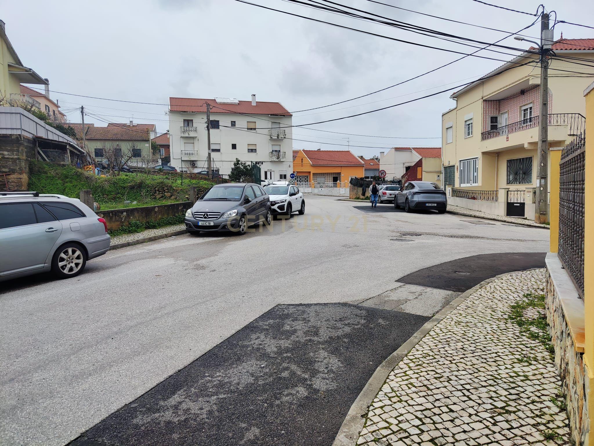 Fotografia 7 de Terreno Urbano no Bairro da Fraternidade - S. João da Talha