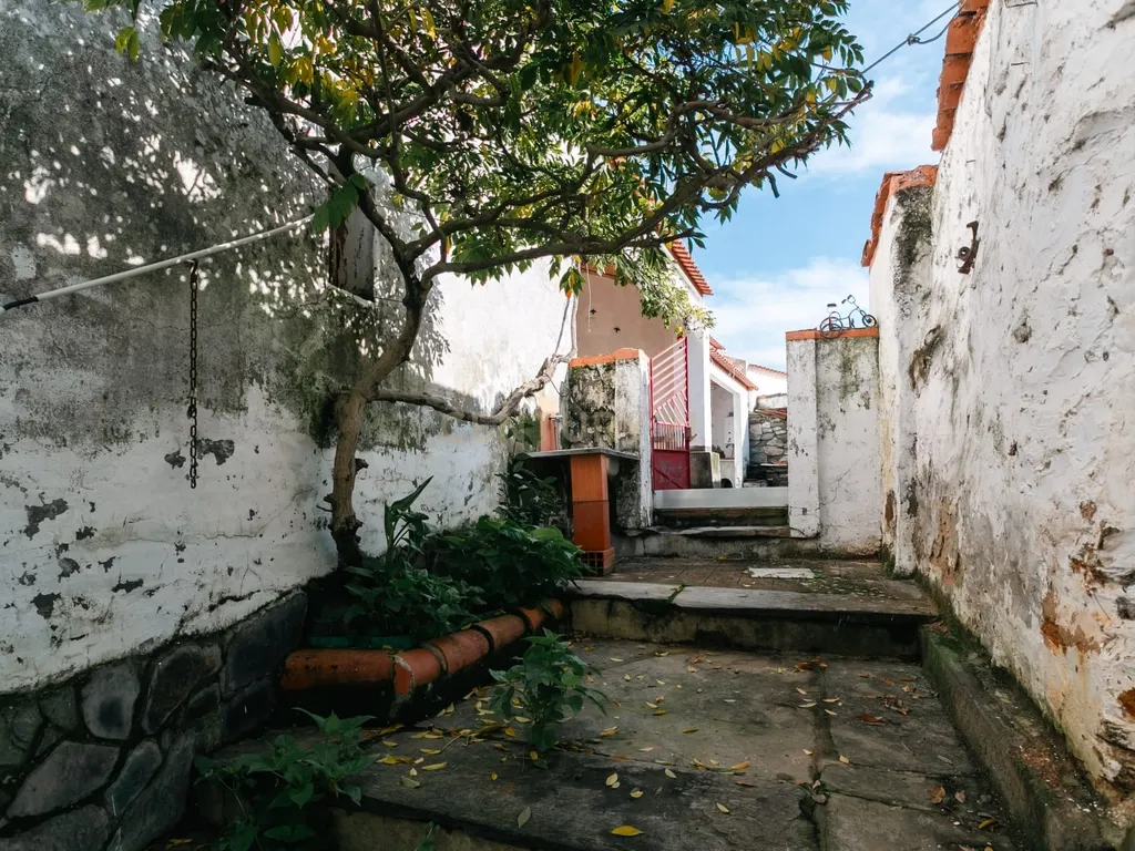 Moradia T2 com Espaço Exterior na Zona Histórica de Mourão - Alentejo - Image 26
