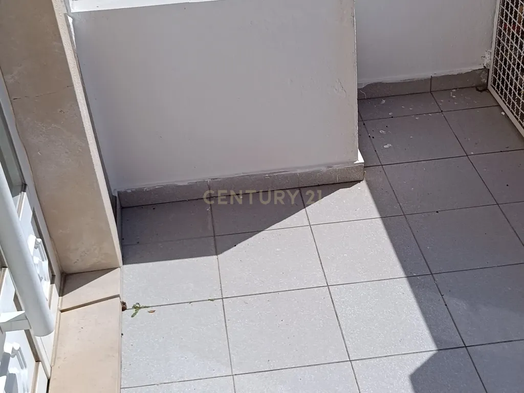 Andar de Moradia T3 com Jardim na Quinta do Conde - 290.000€ - Image 7