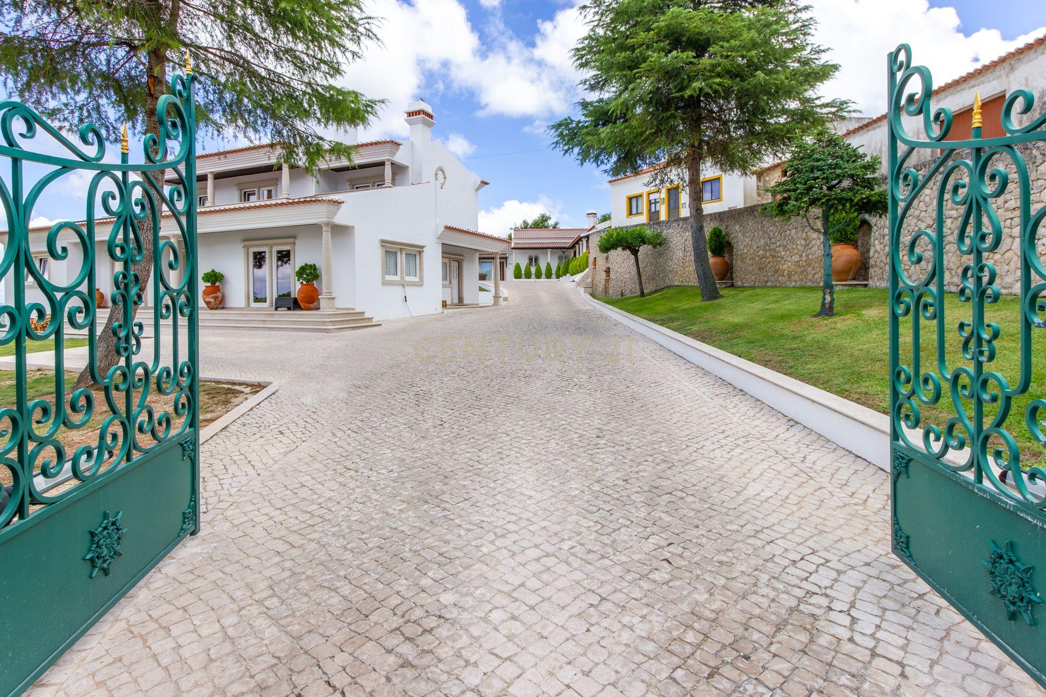 Fotografia 8 de Pragança / Cadaval - Quinta com 9.000m² para habitação e Turismo Rural