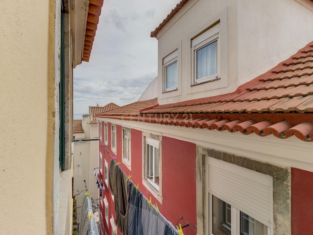 Apartamento T1 em Alfama para arrendamento - Image 7