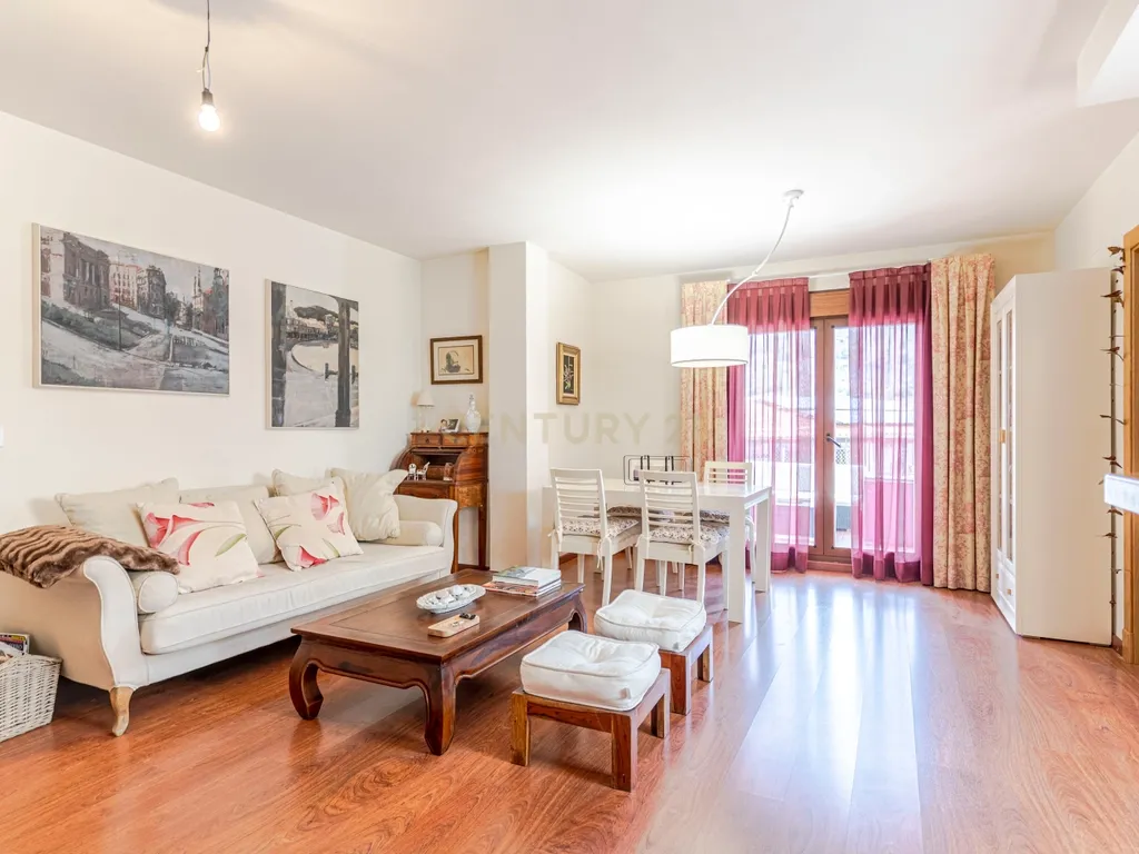 Apartamento T3 Moderno com Terraço em Granada, Andalucía - Image 12