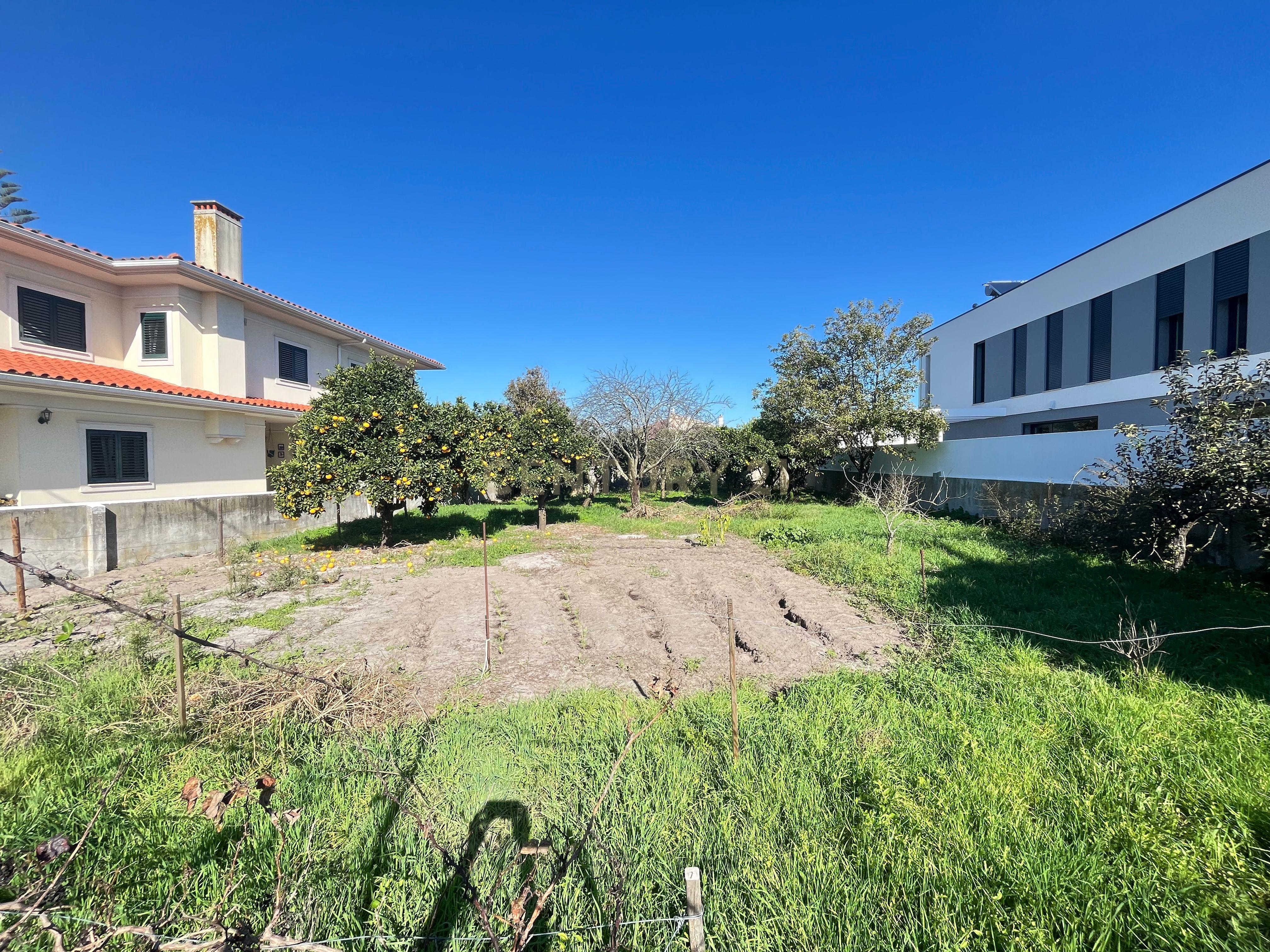 Land for sale in Seixal, Portugal — €199,500
