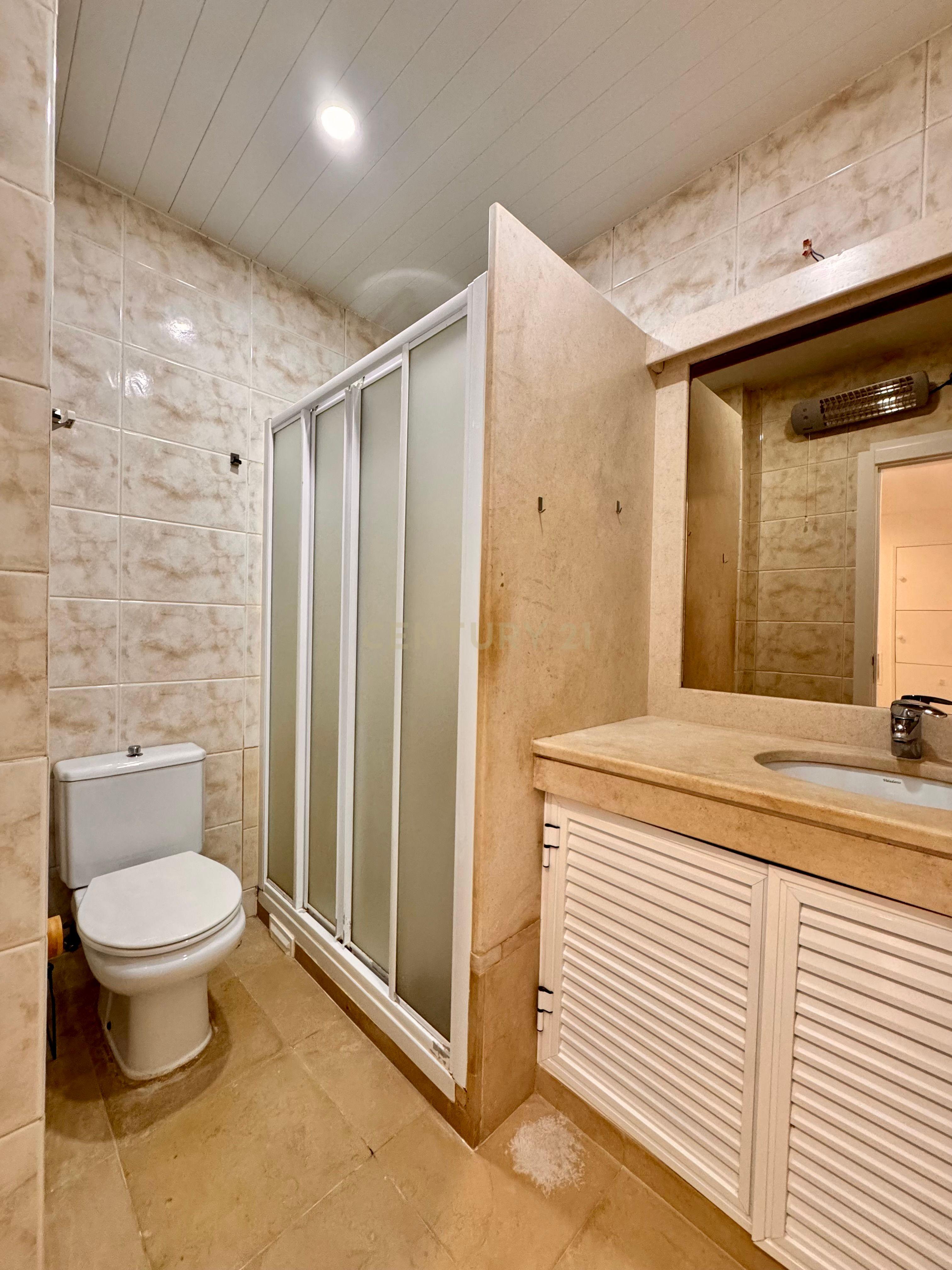 Fotografia 5 de Moderno apartamento T3 com Varanda em Oeiras, Lisboa