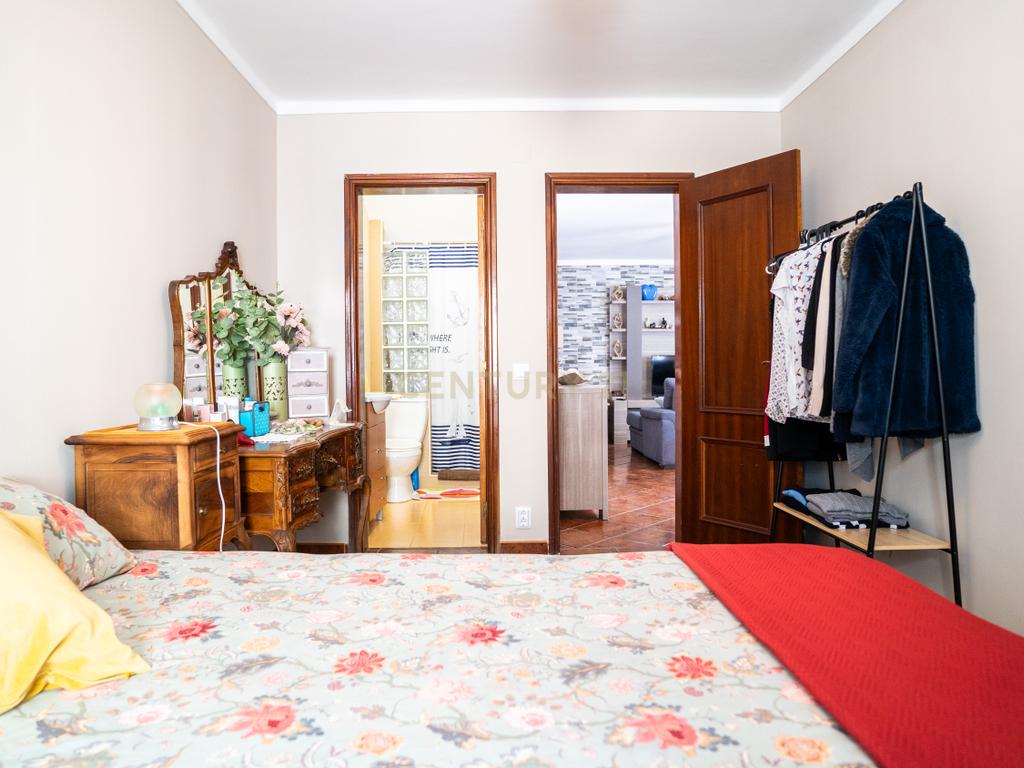 🏡 Moradia T4 Impecável em Olho Marinho – a poucos minutos de Peniche! - Image 11
