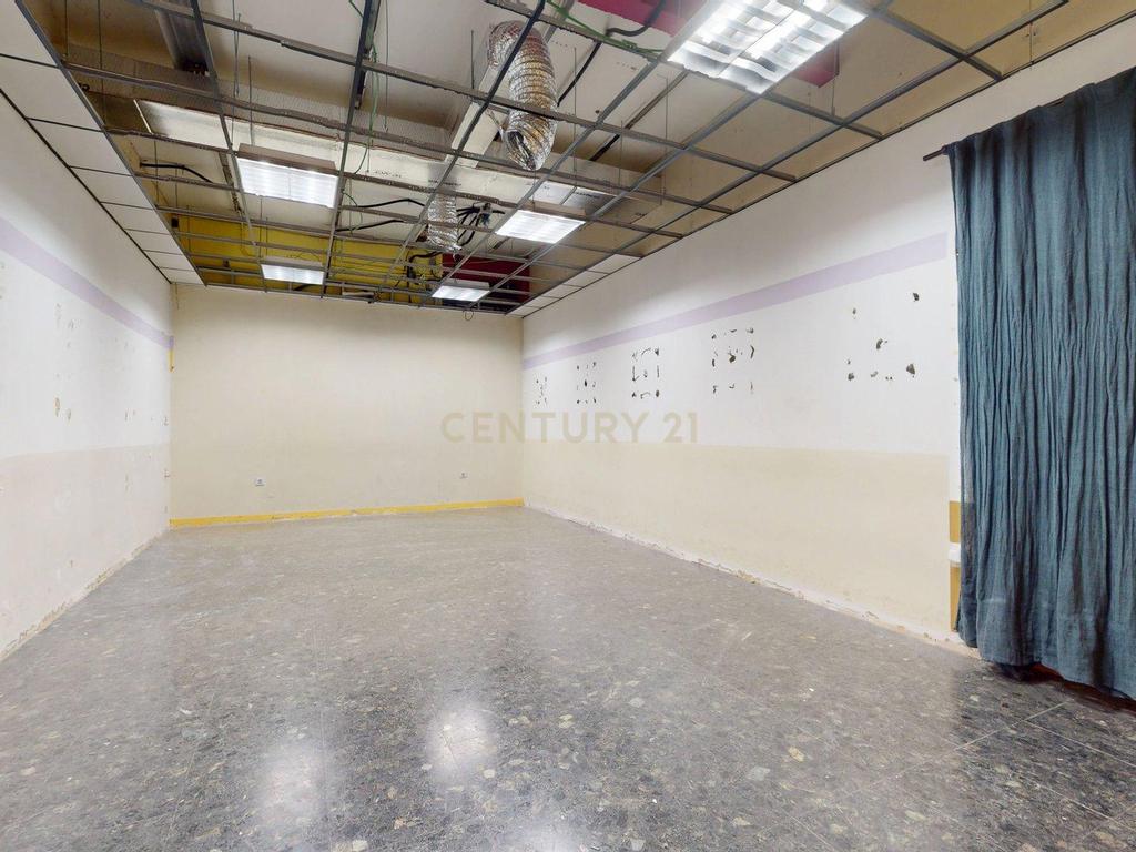 Espaçoso imóvel comercial para renovar no centro de Madrid, a apenas 10 minutos da estação de Atocha. - Image 20