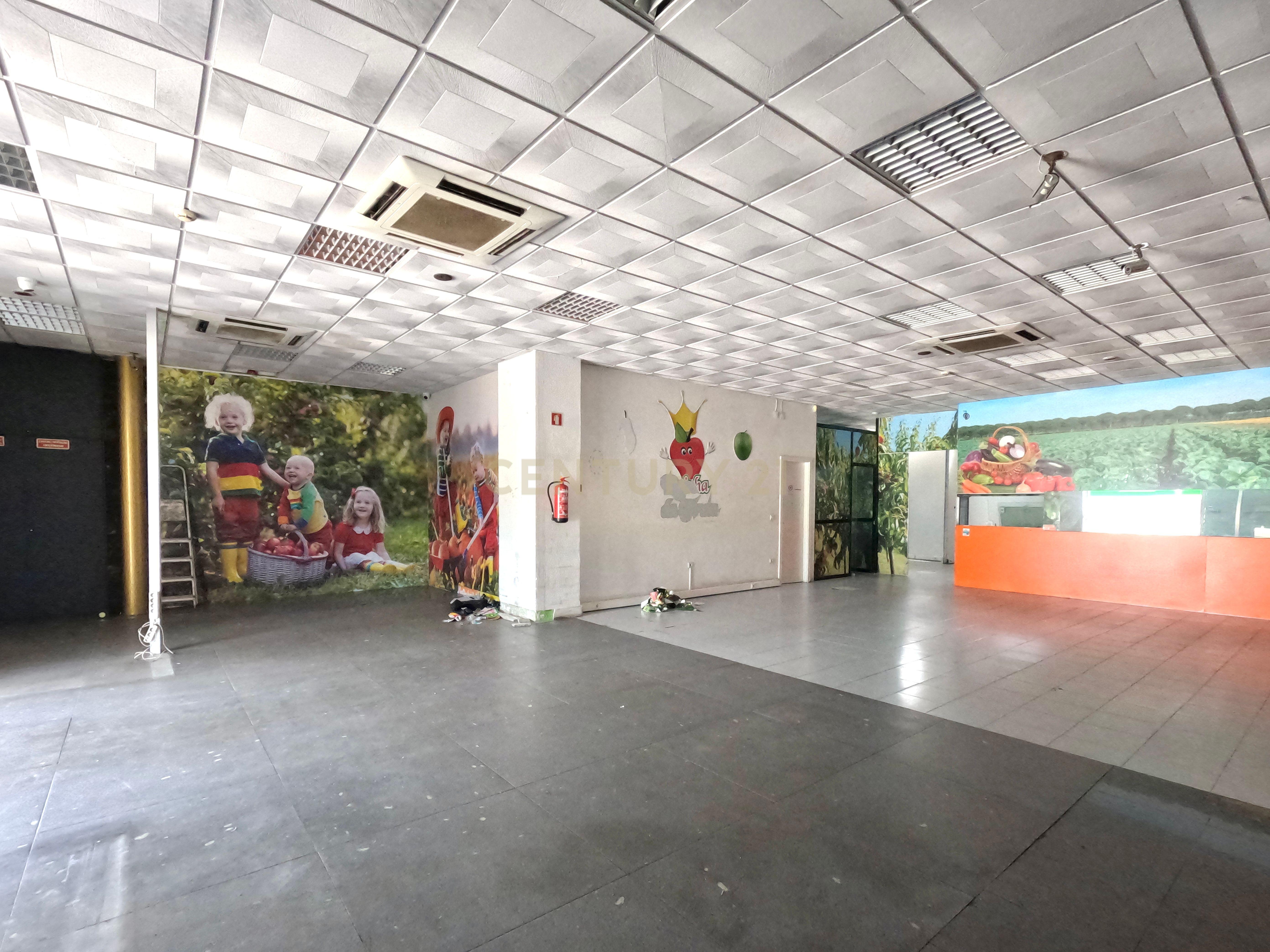 Loja para Arrendamento – 150 m² - Image 19