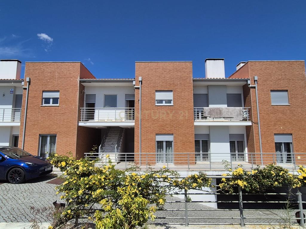 Apartamento T2 em Batalha  - Image 1