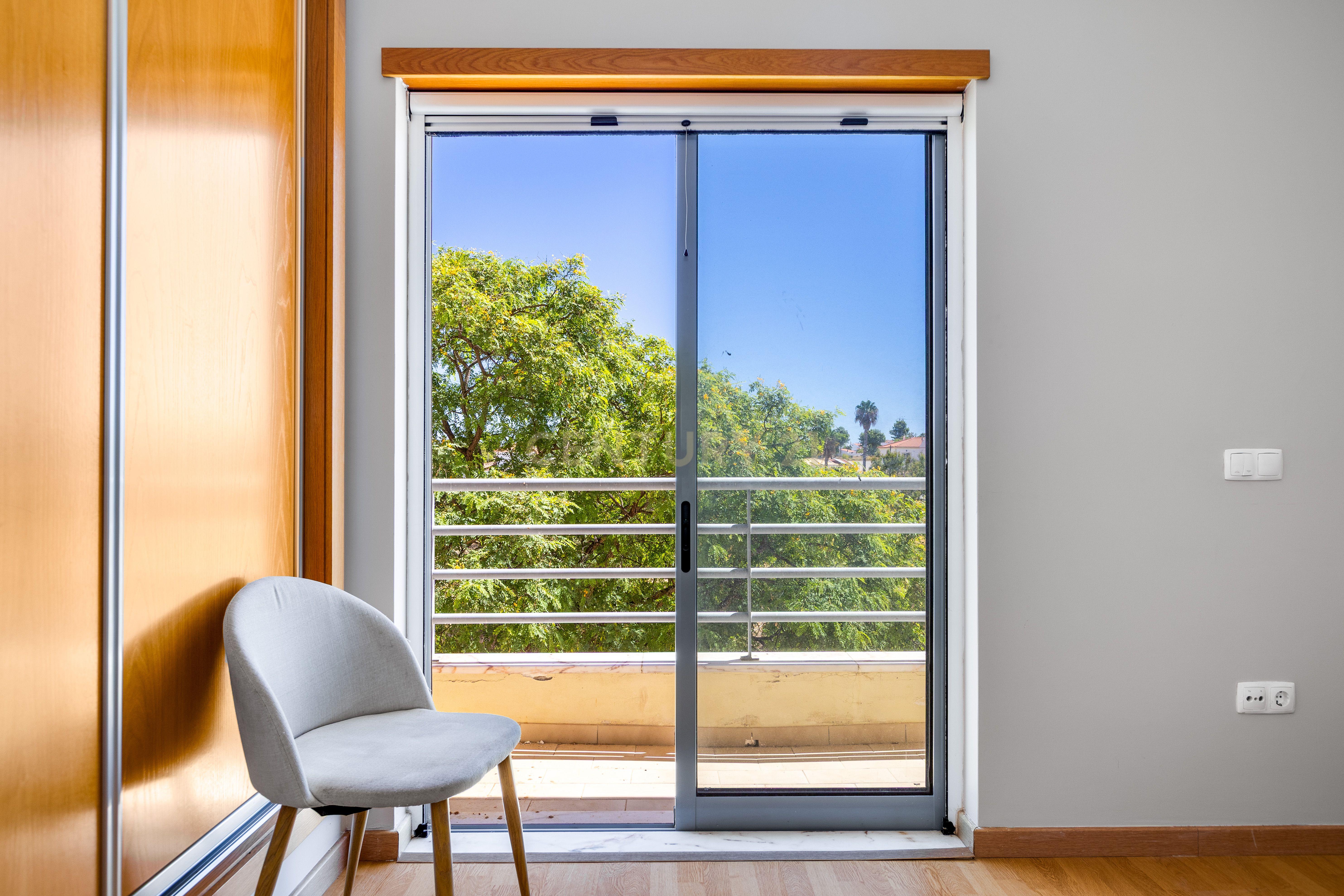 Apartamento T3 à venda em Quelfes, Olhão — foto 23