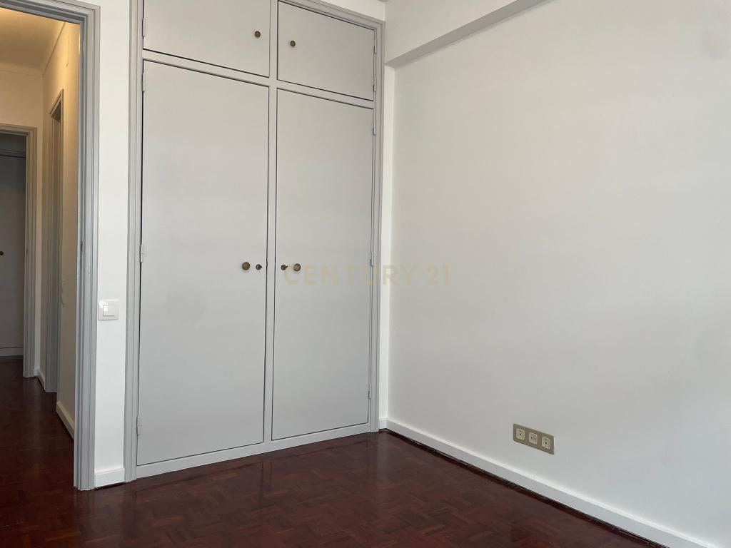 Arrenda-se Apartamento T4 na Portela — Conforto, Tranquilidade e Localização Privilegiada - Image 27