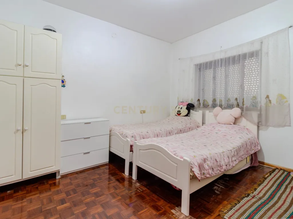 Moradia T3 + T1 + Espaço Comercial – Oportunidade Única no Centro da Vieira de Leiria - Image 27