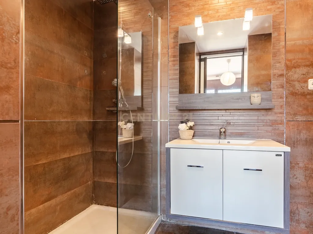 Apartamento amplo de 3 quartos no coração de Vendrell - Image 42