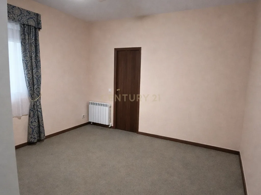 Edifício exclusivo com grande potencial numa das melhores zonas de Trujillo - Image 45