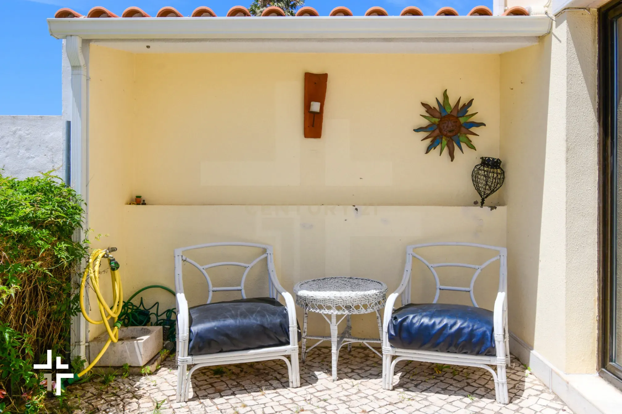 Fotografia 3 de Moradia T2 com Jardim e Alpendres Exclusivos | São Pedro do Estoril