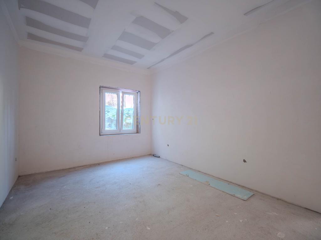 Moradia T3 com Espaço Comercial | São Pedro da Cova (Adega Azul) - Image 19