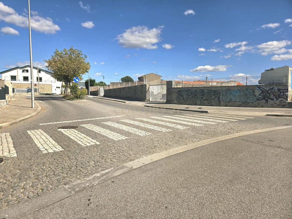 Moradia com Três Quartos em Construção na Póvoa de Varzim - Image 39