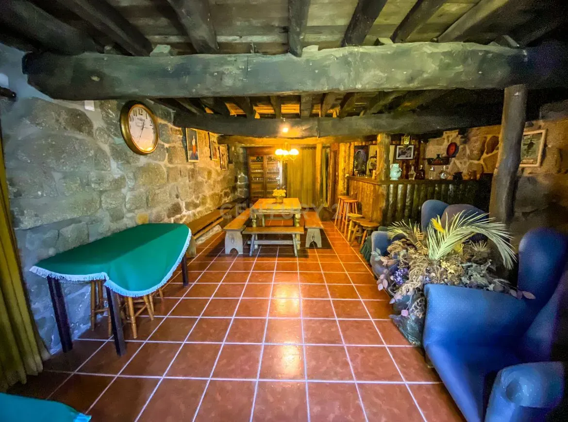 Sumptuosa e ancestral moradia para habitação particular ou turismo de habitação, com onze quartos, no centro de Oliveira do Conde, Carregal do Sal - Image 23